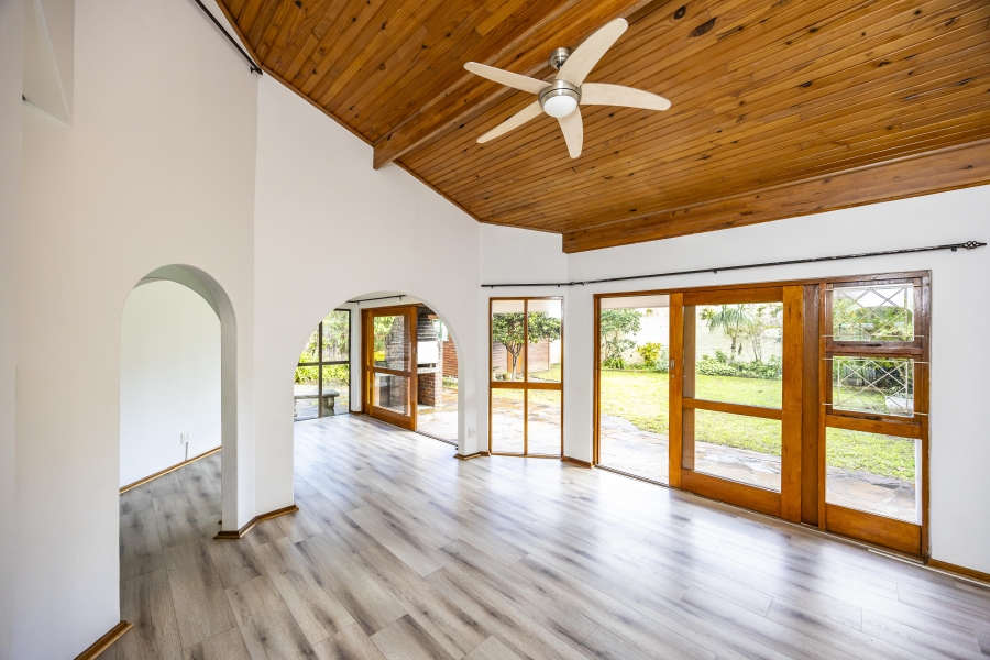 3 Bedroom Property for Sale in Bonza Bay Eastern Cape